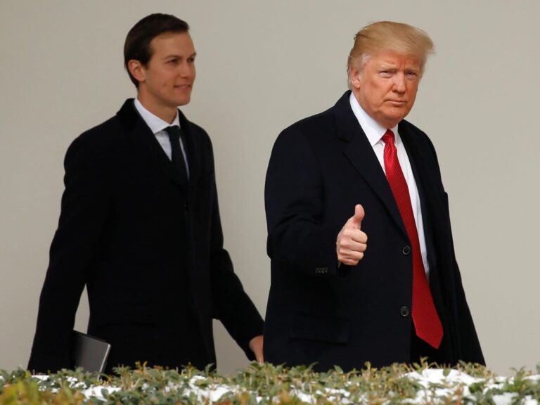 Jared Kushner has confessed that Donald Trump deceives his supporters because he believes they are not intelligent, as reported by The Independent.