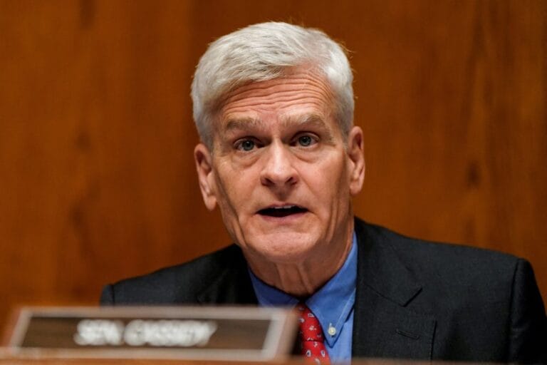 Trump disparages incumbent Sen. Cassidy and tries to propel his challenger in Louisiana GOP primary