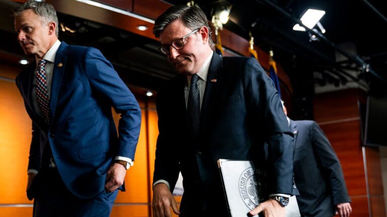 GOP hopes for legislative wins show signs of slipping away 