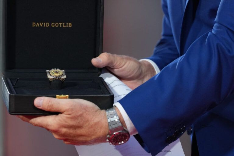 A Belgian diamond group is gifting Trump a lavish ring after that industry won tariff relief