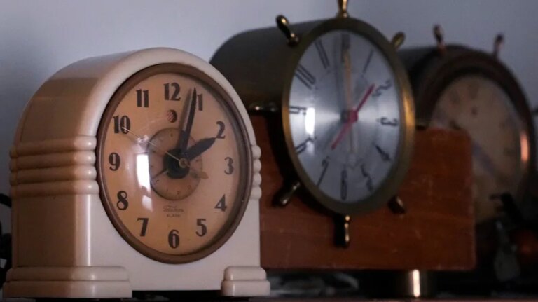 Trump renews pressure on Senate to pass bill making daylight saving time permanent