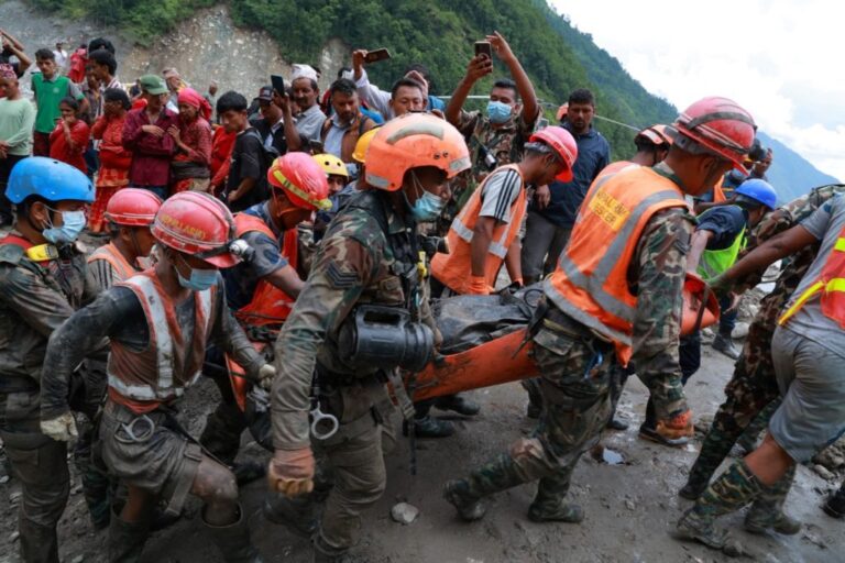 News Wrap: 2 men rescued from Nepal tunnel 9 days after catastrophic flood